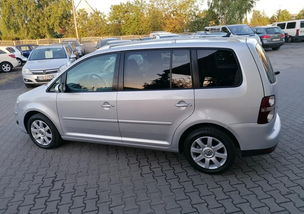 Volkswagen Touran cena 23000 przebieg: 187000, rok produkcji 2008 z Sokółka małe 497